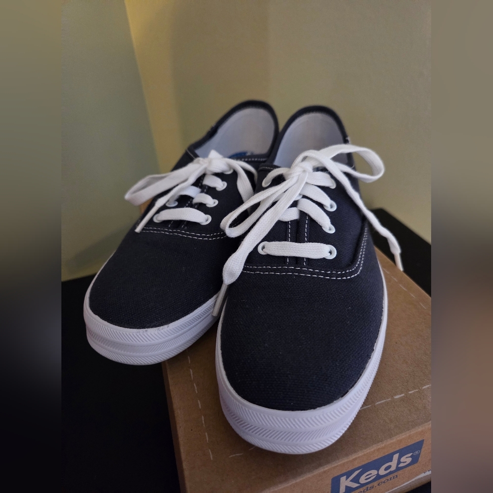 Women's NAVY BLUE Canvas Shoes Sneakers Casual Tennis Keds Champion 7.5 N